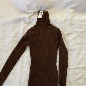 Gap brown turtleneck. Nwt. Xs. Stretchy